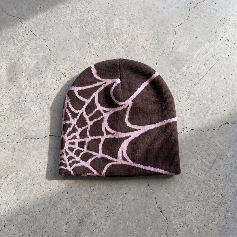 Gorro de punto con diseño de telaraña
